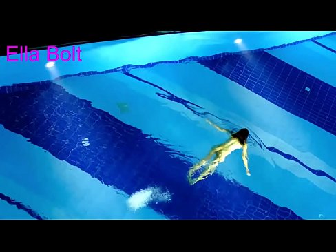 ❤️ Abdi teu tiasa ngeureunkeun nonton, pirang ngora bray ngojay buligir di ELLA bolt Resort kolam renang ❤ porno dina su.onetubes.top ❤