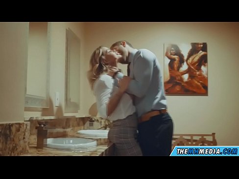 ❤️ Nalika pirang busty seduces anjeun dina restroom umum ❤ porno dina su.onetubes.top ❤